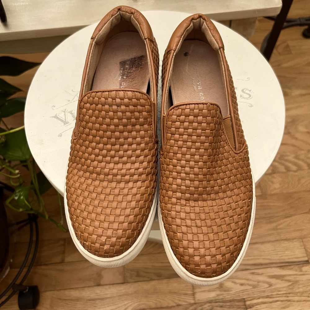 Kenneth Cole flats